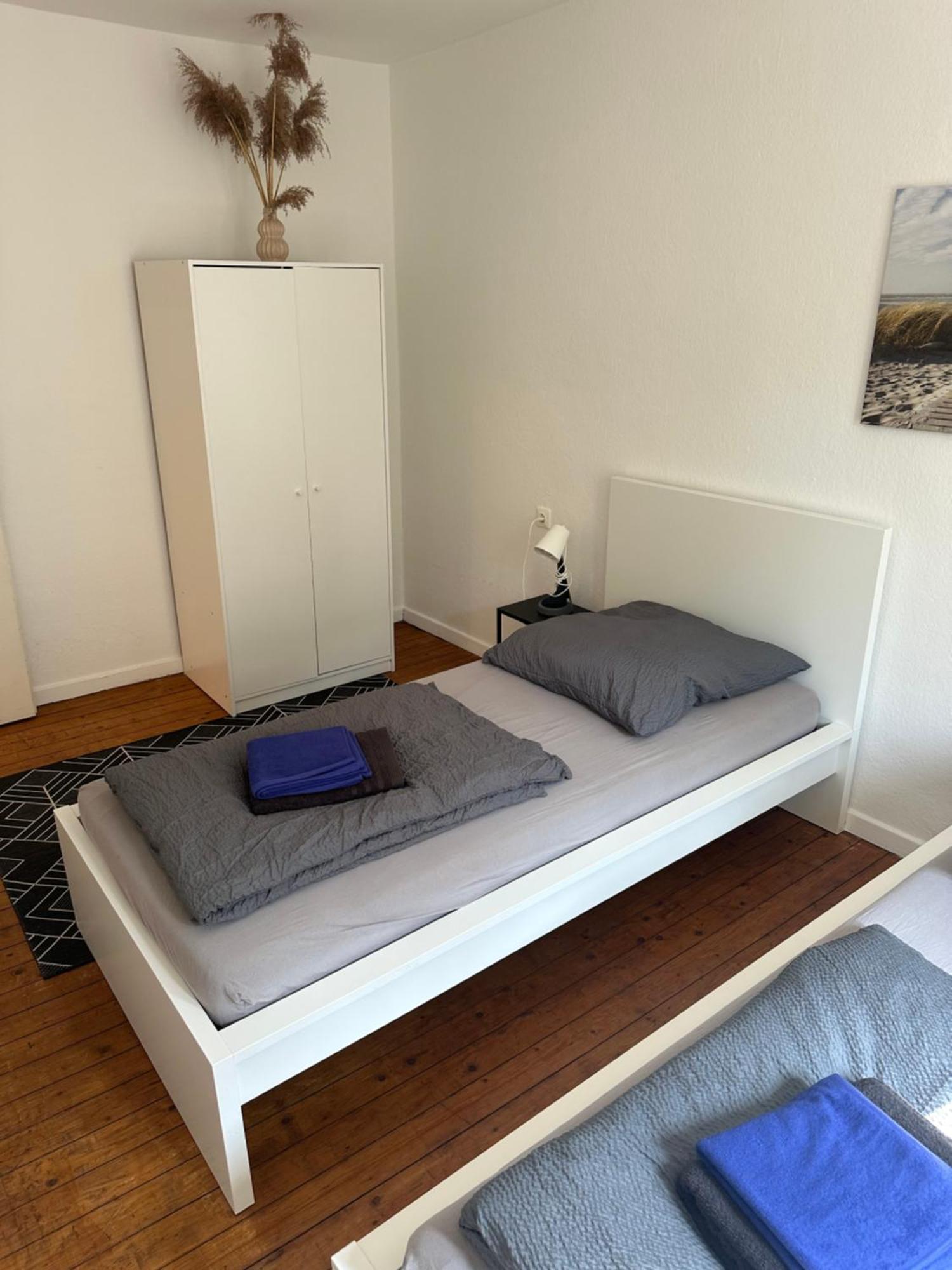 5 Betten Wohnung Vahrenwald-List Ганновер Экстерьер фото