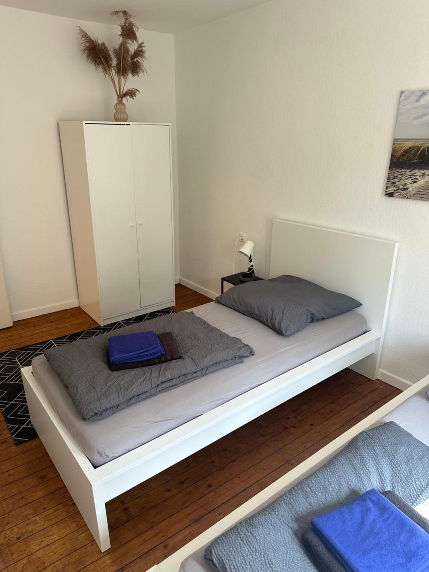 5 Betten Wohnung Vahrenwald-List Ганновер Экстерьер фото